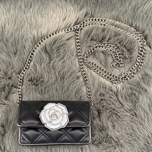 Jacobs by Marc Jacobs Elegant Black Quilted Chain Bag with Floral Accent